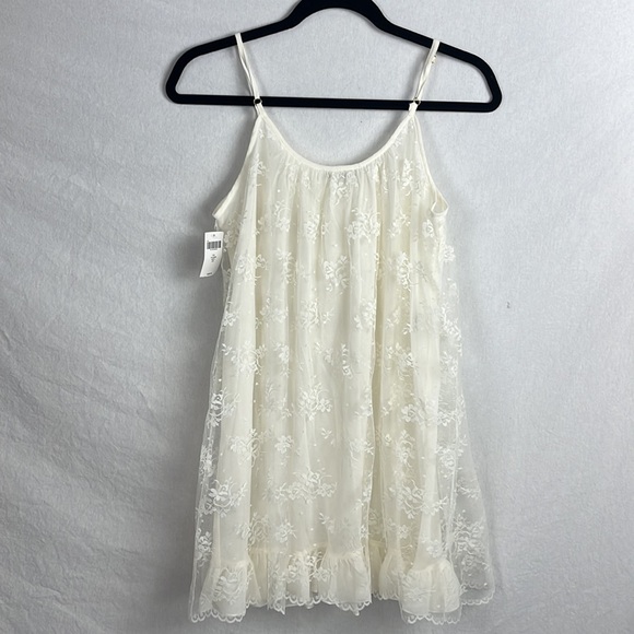Flora White lace slip. Size M - Picture 5 of 6